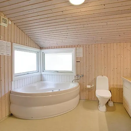 Ferienhaus Skovsangervej Nexo V