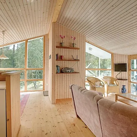 3 Bedroom Awesome Home In Nexo Ferienhaus